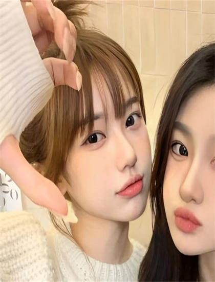 夜场女电影_999亚洲图片自拍偷欧美_学生对老师的评价